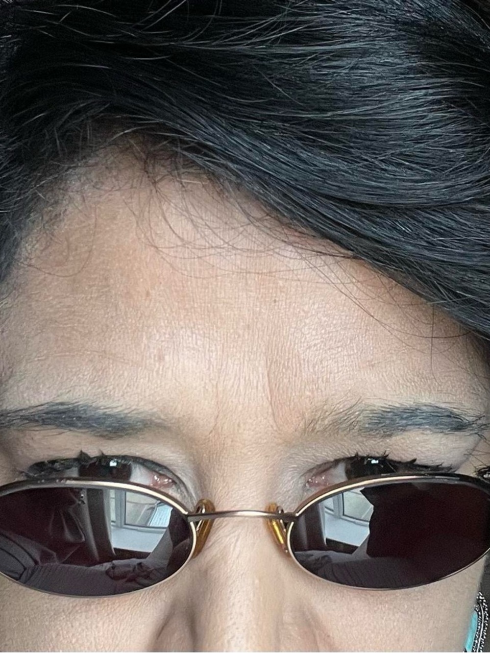 Guess 90’s Oval Sunglasses - Picture 5 of 8
